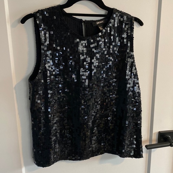Dkny Tops - DKNY Silk Sequin Black Shell Top